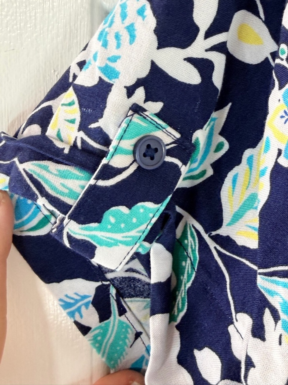 Croft & Barrow Navy Floral Short Sleeve Challis Camp Shirt Top Large - Picture 4 of 5